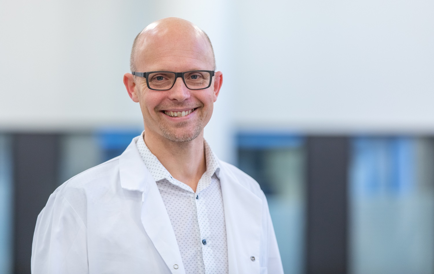 Avdelingsoverlege og ortoped Øystein Skåden